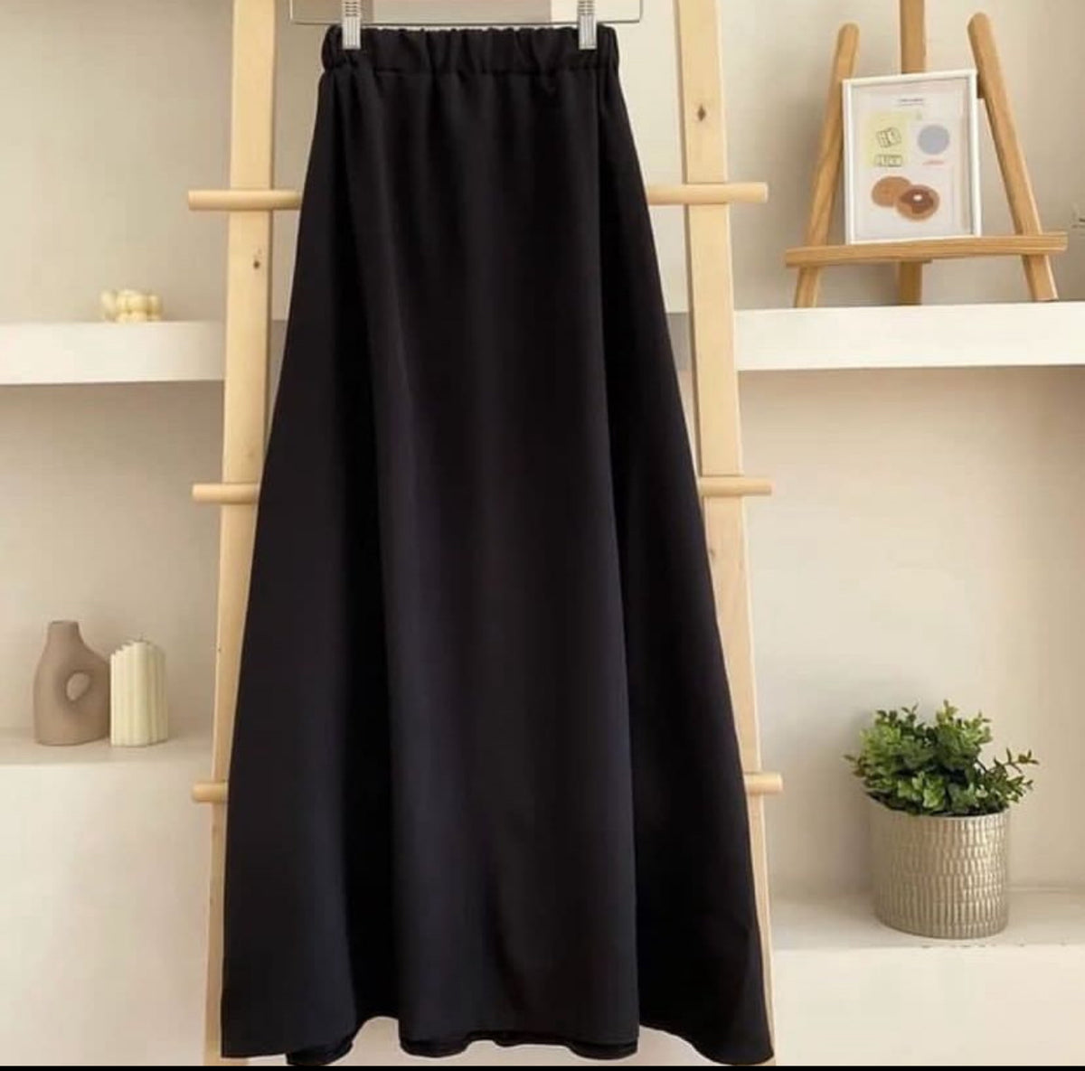 Black skirt